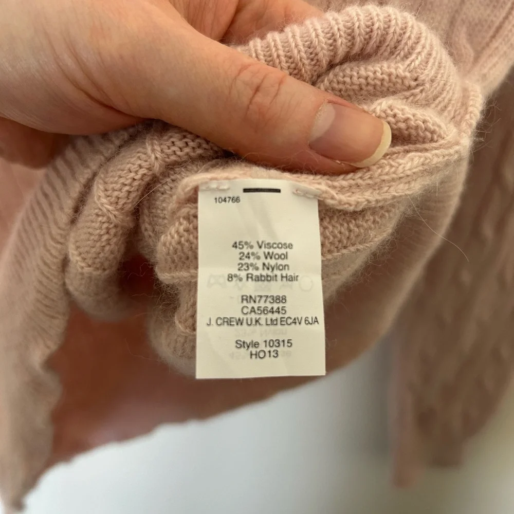 J. Crew Wool Blend V Neck Cable Knit Sweater -‎ Light Pink - Size Large